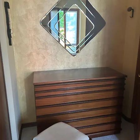 Casa Angela Διαμέρισμα Dongo